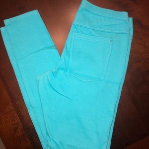 HUE Pants - NWOT Hue Leggings HUE Pants - NWOT Hue Leggings
